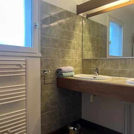 10 De La Noë Et Piscine *